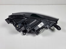 Laden Sie das Bild in den Galerie-Viewer, Frontscheinwerfer Skoda Scala 657941015A LED Links Scheinwerfer Headlight SCH8614776245mo