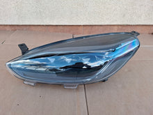 Laden Sie das Bild in den Galerie-Viewer, Frontscheinwerfer Ford Fiesta H1BB-13E015-CC LED Links Scheinwerfer Headlight SCH1034741103ww