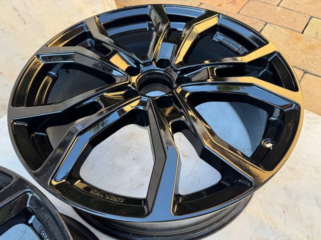 1x Alufelge 19 Zoll 8.0" 5x112 32 5ET Glanz Schwarz TTV9K8BA325E Rim Wheel FEL2153175522vo