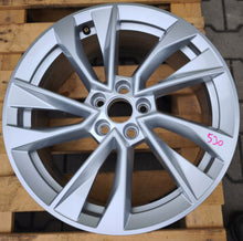 Laden Sie das Bild in den Galerie-Viewer, 1x Alufelge 17 Zoll 6.5" 5x112 40ET Glanz Silber 87169090 Skoda Scala Kamiq FEL8274762057xr
