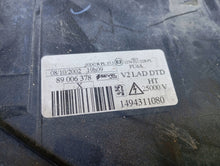 Laden Sie das Bild in den Galerie-Viewer, Frontscheinwerfer Peugeot 807 89006378 1494311080 Xenon Rechts Headlight SCH2384008251iw