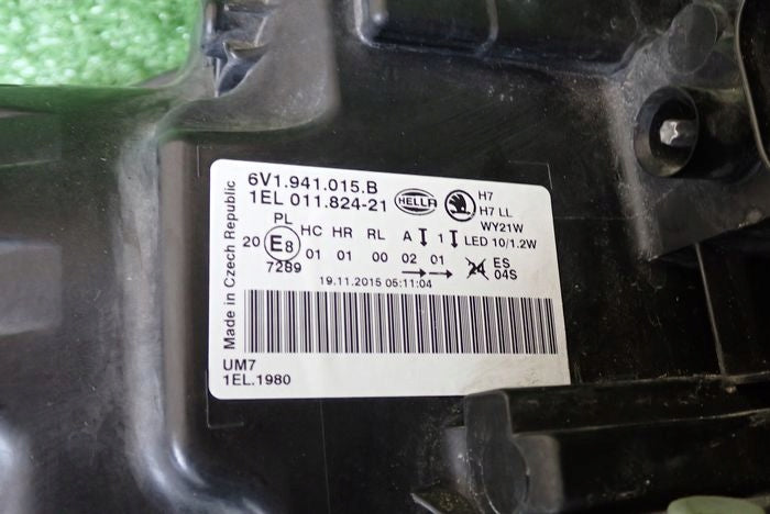 Frontscheinwerfer Skoda Fabia III 6V1941015B Ein Stück (Rechts oder Links)