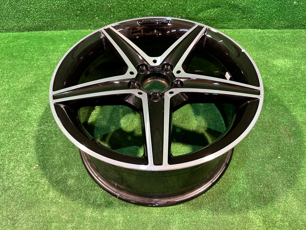 1x Alufelge 18 Zoll 8.5" 5x112 49ET A2054017200 Mercedes-Benz W205 Rim Wheel