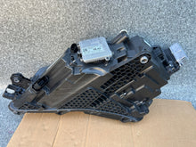 Laden Sie das Bild in den Galerie-Viewer, Frontscheinwerfer Skoda Superb III 3V1941016D Rechts Scheinwerfer Headlight SCH8581394789nt