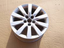 Laden Sie das Bild in den Galerie-Viewer, 1x Alufelge 16 Zoll 7.0&quot; 5x100 34ET Glanz Silber 8X0601025 Audi A1 Rim Wheel