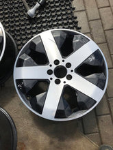 Laden Sie das Bild in den Galerie-Viewer, 1x Alufelge 18 Zoll 7.5" 5x112 53ET Glanz Grau A2474012800 Mercedes-Benz W247 FEL2390474970rg