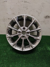 Laden Sie das Bild in den Galerie-Viewer, 1x Alufelge 17 Zoll 7.0" 4x108 47 5ET Glanz Silber H1BC-1007-D1A Ford Fiesta FEL7329743639bb