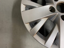 Load image into Gallery viewer, 1x Alufelge 16 Zoll 6.5" 5x120 51ET Glanz Silber 7E0601025F VW T6 T5 Rim Wheel FEL7736134205pg