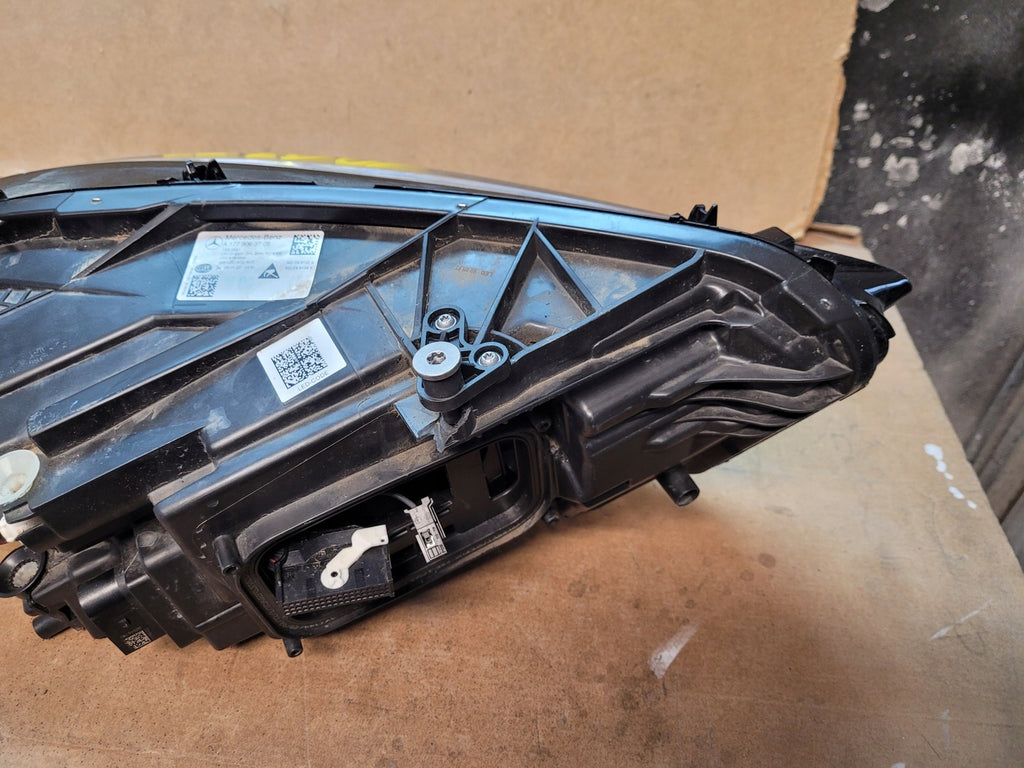 Frontscheinwerfer Mercedes-Benz W177 A1779063705 LED Rechts oder Links SCH2597595475ok