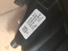 Laden Sie das Bild in den Galerie-Viewer, Frontscheinwerfer Tesla 3 1077376-00-C LED Rechts Scheinwerfer Headlight