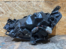 Load image into Gallery viewer, Frontscheinwerfer Mazda 2 Dj D09K-51030 Rechts Scheinwerfer Headlight SCH1541950422kw
