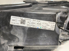 Laden Sie das Bild in den Galerie-Viewer, Frontscheinwerfer Skoda Superb III 3V1941016D Full LED Rechts Headlight