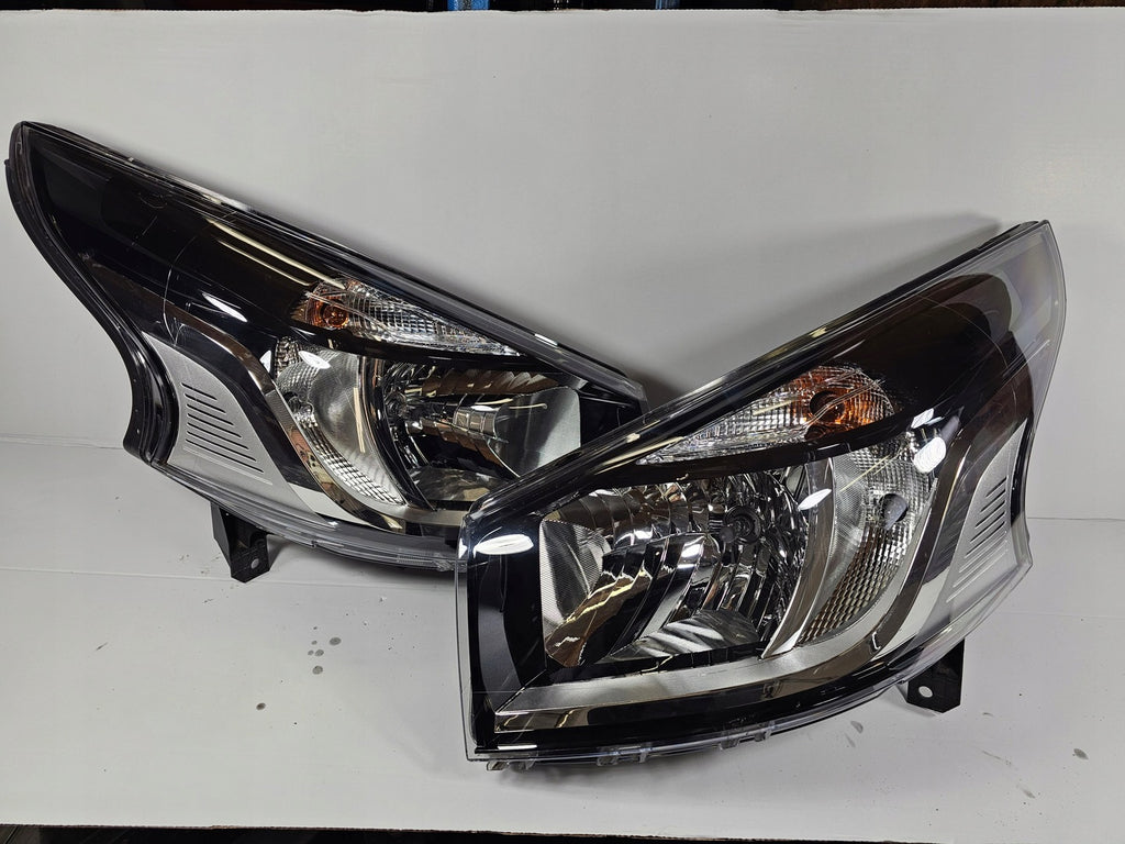 Frontscheinwerfer Renault Trafic III 260608912R 260105469R LED Rechts oder Links