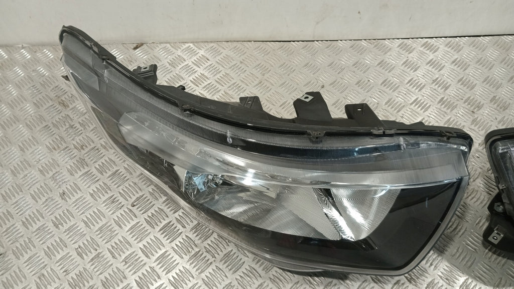 Frontscheinwerfer Iveco Daily IV 5801473749 Ein Stück (Rechts oder Links) SCH3093130237ir