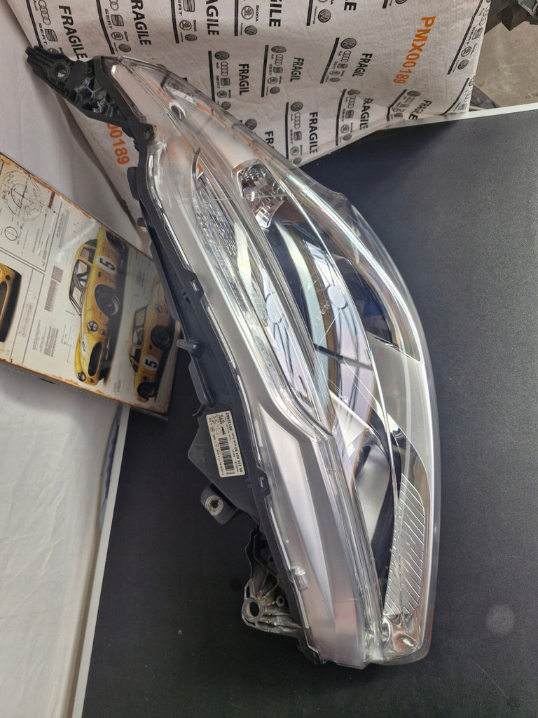 Frontscheinwerfer Peugeot 208 90132563 Links Scheinwerfer Headlight SCH5024511511fz