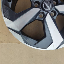 Laden Sie das Bild in den Galerie-Viewer, 1x Alufelge 18 Zoll 7.0&quot; 5x114.3 45ET 403006UA4J Nissan Qashqai III J12