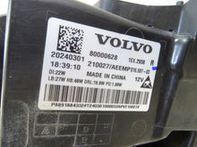 Laden Sie das Bild in den Galerie-Viewer, Frontscheinwerfer Volvo 80000628 Rechts Scheinwerfer Headlight SCH7977266130kw