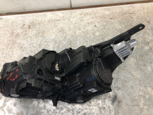 Laden Sie das Bild in den Galerie-Viewer, Frontscheinwerfer Opel Crossland X 462161423 YQ00709880 Rechts Headlight SCH7135310004gs