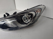 Laden Sie das Bild in den Galerie-Viewer, Frontscheinwerfer Hyundai I30 92101-A6020 Links Scheinwerfer Headlight SCH8567516408mh