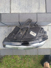 Laden Sie das Bild in den Galerie-Viewer, Frontscheinwerfer Jeep Grand Cherokee Wk2 68144709AD Links Headlight SCH7822093966rx