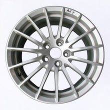 Load image into Gallery viewer, 1x Alufelge 17 Zoll 7.5&quot; 5x112 29ET Glanz Silber 8W0601025 Audi Allroad B9