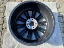 Load image into Gallery viewer, 1x Alufelge 18 Zoll 7.5" 5x112 25ET Glanz Graphit 8089890 BMW G20 Mg Rim Wheel FEL1667824698gt