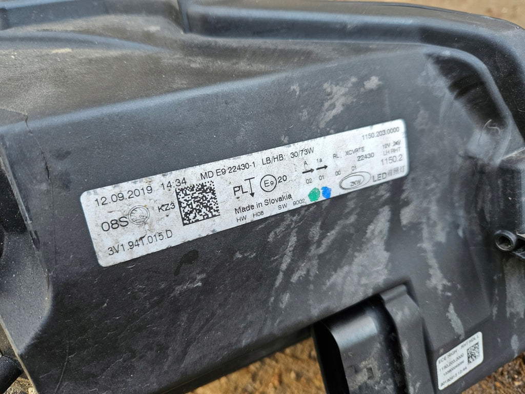 Frontscheinwerfer Skoda Superb III 3V1941015D LED Links Scheinwerfer Headlight