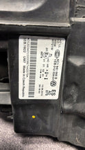 Laden Sie das Bild in den Galerie-Viewer, Frontscheinwerfer VW Polo 6C1941005B Links Scheinwerfer Headlight SCH5038289418gx