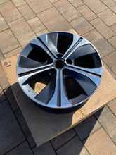 Load image into Gallery viewer, 1x Alufelge 17 Zoll 6.5&quot; 5x114.3 N8670112 Nissan Rim Wheel