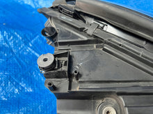 Laden Sie das Bild in den Galerie-Viewer, Frontscheinwerfer Mercedes-Benz Gle W166 A1669062103 Links Headlight