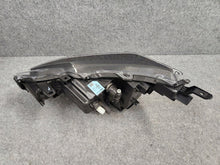 Laden Sie das Bild in den Galerie-Viewer, Frontscheinwerfer Toyota Yaris Cross 0D312SCZ LED Rechts Scheinwerfer Headlight SCH4155676791hi