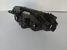 Laden Sie das Bild in den Galerie-Viewer, Frontscheinwerfer Dacia Duster 260101613R Full LED Rechts Scheinwerfer Headlight