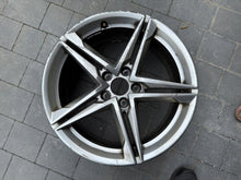 Load image into Gallery viewer, 1x Alufelge 18 Zoll 8.0" 5x112 40ET Glanz Silber 8W0601025HM Audi Rim Wheel FEL5287081705bb
