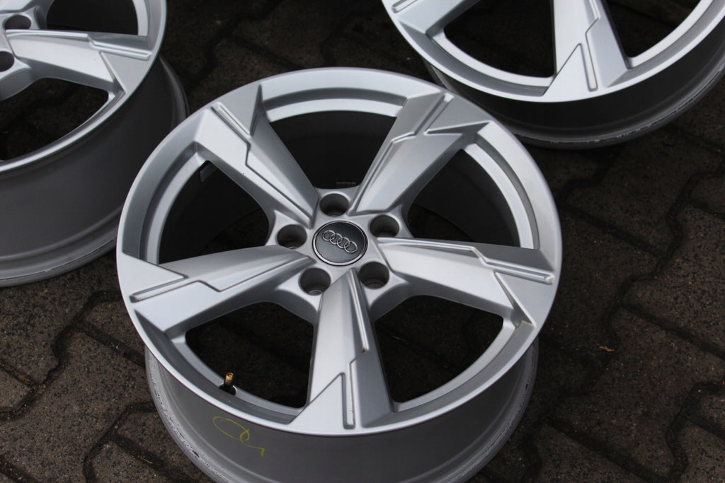 4x Alufelge 18 Zoll 8.0" 5x112 39ET Glanz Silber 4K0601025D Audi A6 C8 Rim Wheel FEL9131314815cz
