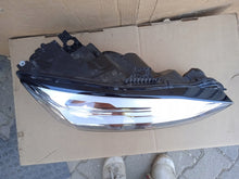 Laden Sie das Bild in den Galerie-Viewer, Frontscheinwerfer Audi A5 8W6941006C Rechts Scheinwerfer Headlight