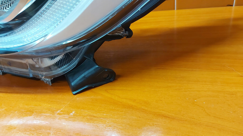 Frontscheinwerfer Toyota Yaris LED Ein Stück (Rechts oder Links) Headlight