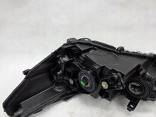Laden Sie das Bild in den Galerie-Viewer, Frontscheinwerfer Toyota Hilux VIII SPP18190 Rechts Scheinwerfer Headlight SCH3588647822pb