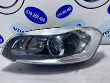 Laden Sie das Bild in den Galerie-Viewer, Frontscheinwerfer Volvo Xc60 31420249 Xenon Links Scheinwerfer Headlight