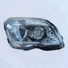 Laden Sie das Bild in den Galerie-Viewer, Frontscheinwerfer Mercedes-Benz X204 W204 A2048205461 Xenon Rechts Headlight