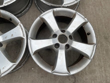 Laden Sie das Bild in den Galerie-Viewer, 4x Alufelge 16 Zoll 6.5" 5x112 42ET 3C1071496C VW Passat Rim Wheel FEL5078487695ta