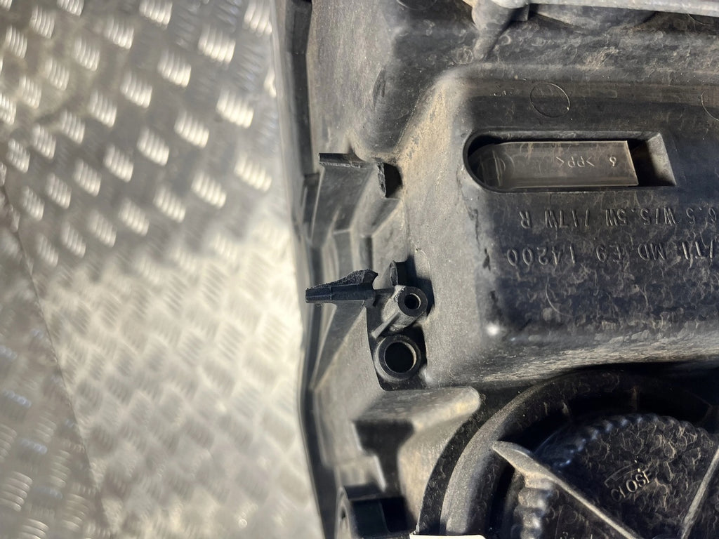 Frontscheinwerfer Seat Ateca 577941008A Rechts Scheinwerfer Headlight