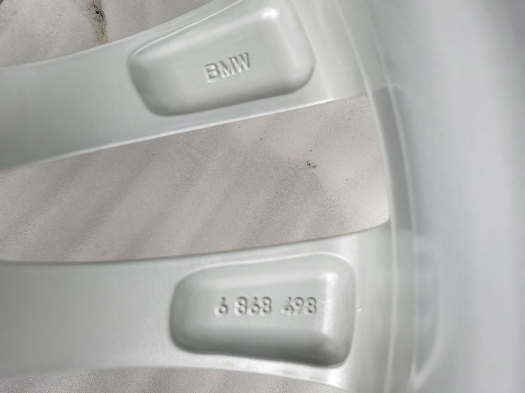 1x Alufelge 18 Zoll 9.0" 5x120 44ET Glanz Silber 6868498 BMW 5 F11 F10 F12 F13 FEL2068296919od