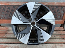 Load image into Gallery viewer, 1x Alufelge 18 Zoll 7.0" 5x114.3 34ET 403002015R Renault Megane E-Tech Rim Wheel FEL4253188184qc