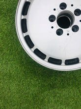 Load image into Gallery viewer, 1x Alufelge 16 Zoll 7.5" 5x112 51ET Glanz Silber A1404010502 Mercedes-Benz FEL9422612695ty