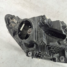 Laden Sie das Bild in den Galerie-Viewer, Frontscheinwerfer BMW 1 F21 F20 7229677 Bi-Xenon Ein Stück (Rechts oder Links) SCH8088301819zj