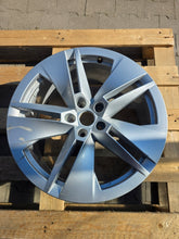 Load image into Gallery viewer, 1x Alufelge 19 Zoll 8.0" 5x112 45ET Glanz Schwarz 5LA601025C Skoda I Rim Wheel FEL7642118429eu