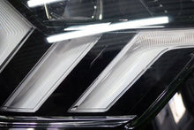 Laden Sie das Bild in den Galerie-Viewer, Frontscheinwerfer Audi Q3 83A941036C Rechts Scheinwerfer Headlight SCH9166082891xe