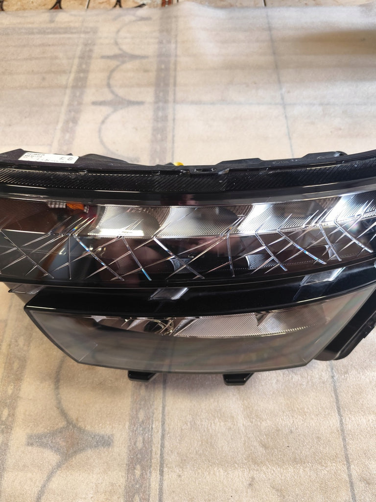 Frontscheinwerfer Skoda Kamiq 00213832-04 658941015 LED Links Headlight SCH6949405179jr