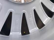 Laden Sie das Bild in den Galerie-Viewer, 1x Alufelge 17 Zoll 7.5" 5x112 51ET Glanz Silber 8V0601025CB Audi A4 B6 C5 FEL3097914213we
