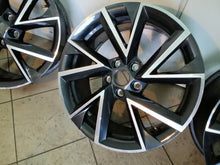 Load image into Gallery viewer, 1x Alufelge 18 Zoll 8.0" 5x112 44ET Glanz 3V0601025AP Mg Superb I Rim Wheel FEL6048804937bi